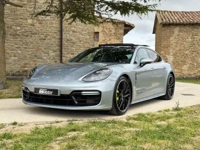 Usado Porsche Panamera 4 Edition 462 CV (339 kW) 2020 Gris / plata Berlina