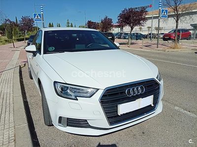 Käytetty Audi A3 Sport 150 HP (110 kW) 2016 Valkoinen Sedan