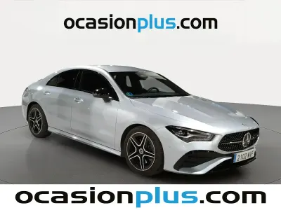 Usado Mercedes CLA200 163 HP (119 kW) 2024 Cinzento Sedan