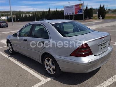 Usado Mercedes C270 Classic 170 CV (125 kW) 2002 Gris / plata Berlina
