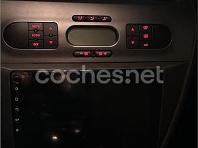 Usado Seat Leon Sport 125 CV (91 kW) 2008 Gris / plata Utilitario