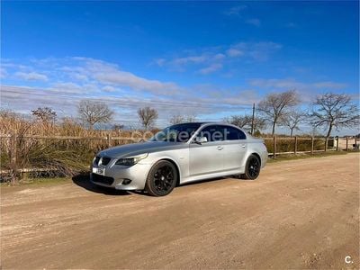 Gris / plata Usado 2006 BMW 525 Berlina | 8100 € (Precio justo)