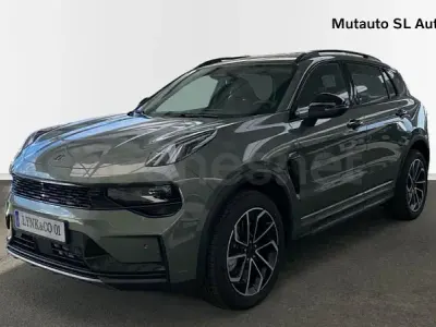 Usado Lynk & Co 01 276 CV (202 kW) 2026 Verde SUV