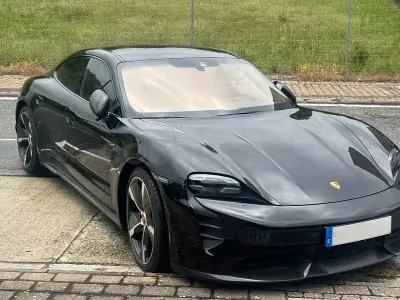 Usado Porsche Taycan Turbo S 22 kW (30 CV) 2020 Eléctrico Berlina