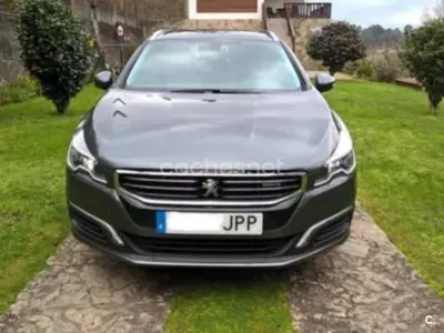 Usado Peugeot 508 SW Active 120 CV (88 kW) 2016 Gris / plata Familiar