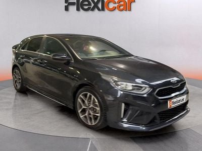 Usado Kia Ceed GT GT-Line 140 CV (102 kW) 2020 Negro Berlina