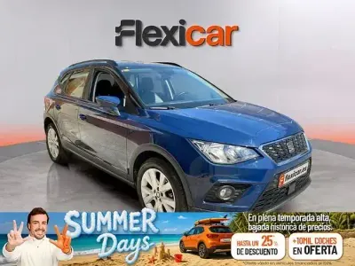 Usado Seat Arona Ecomotive 95 CV (69 kW) 2018 Azul SUV