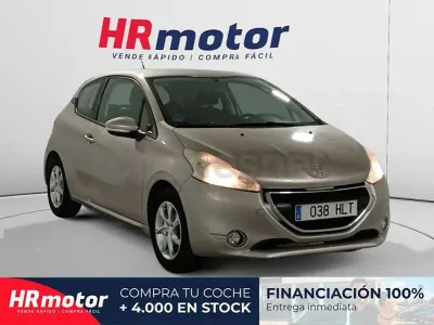 Usado Peugeot 208 Active 82 CV (60 kW) 2012 Beige Utilitario