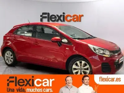 Usado Kia Rio 84 CV (61 kW) 2017 Rojo