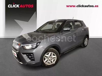 Gris / plata Usado 2024 Ssangyong (KGM) Tivoli SUV | 17.650 € (Un poco caro)
