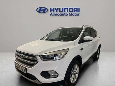 Usado Ford Kuga Titanium 150 CV (110 kW) 2018 Blanco SUV