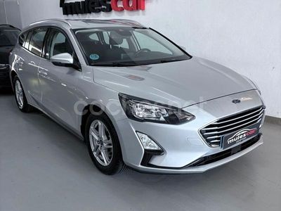Gris / plata Usado 2021 Ford Focus Trend Familiar | 12.000 € (Precio justo)