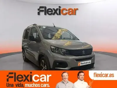 Usado Peugeot Rifter GT 130 CV (95 kW) 2022 Gris Monovolumen
