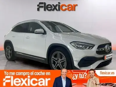 Usado Mercedes GLA200 150 CV (110 kW) 2021 Blanco SUV