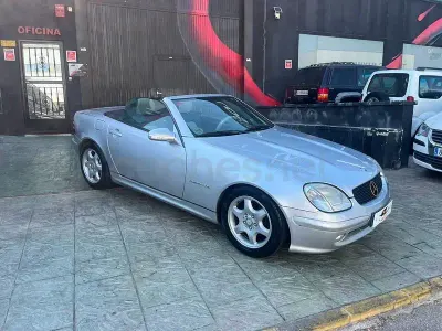 Usado Mercedes SLK200 163 CV (119 kW) 2002 Gris / plata Descapotable