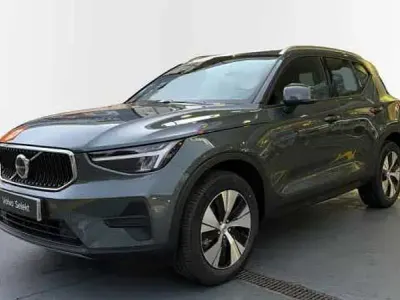 Nuevo Volvo XC40 Core 163 CV (119 kW) 2026 Verde SUV