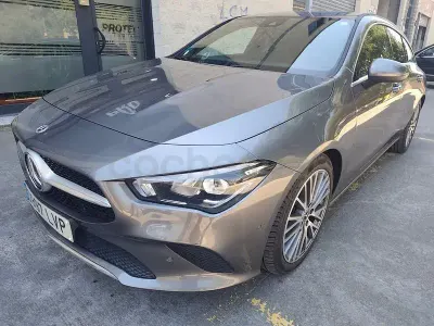 Usado Mercedes CLA220 Shooting Brake 190 CV (139 kW) 2022 Gris / plata Familiar