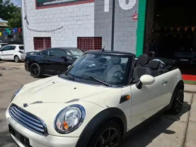 Usado Mini Cooper Cabriolet 122 CV (89 kW) 2010 Blanco Descapotable