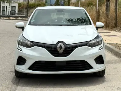 Usado Renault Clio V Zen 100 CV (73 kW) 2022 Blanco Berlina