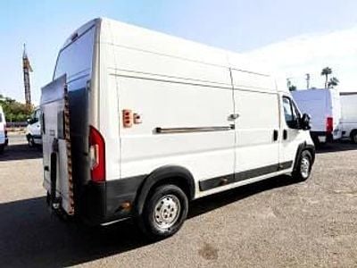 Usado Peugeot Boxer 130 CV (95 kW) 2018 Blanco Van