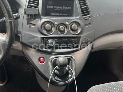 Mitsubishi Grandis