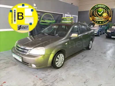 Usado Chevrolet Nubira SE 109 CV (80 kW) 2005 Verde Berlina