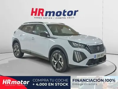 Usado Peugeot 2008 Allure 102 CV (75 kW) 2025 Blanco SUV