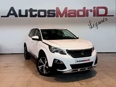 Usado Peugeot 3008 Allure 131 CV (96 kW) 2019 Blanco SUV