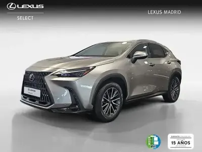 Usado Lexus NX350h Business Edition 242 CV (177 kW) 2022 Gris