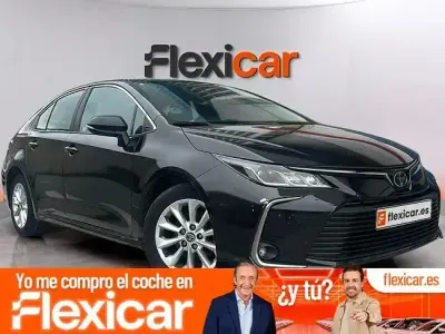 Usado Toyota Corolla 125 CV (91 kW) 2023 Negro Berlina