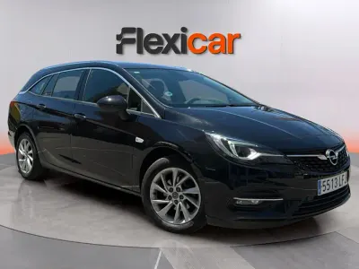 Usado Opel Astra Ultimate 145 CV (106 kW) 2020 Negro Familiar