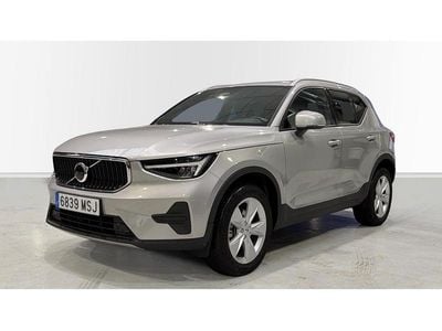 Gris Usado 2024 Volvo XC40 Core SUV | 34.900 € (Precio justo)