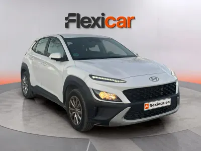 Usado Hyundai Kona 120 CV (88 kW) 2021 Gris SUV