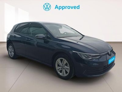 Azul atlántico (metalizado) Usado 2023 VW Golf VIII Life Berlina | 22.900 € (Precio justo)