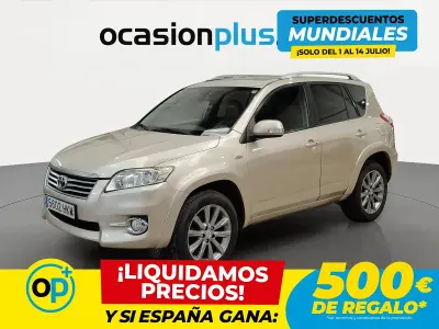 Usado Toyota RAV4 Executive 150 CV (110 kW) 2012 Beige SUV