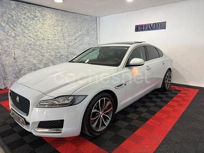 Blanco Usado 2015 Jaguar XF Prestige Berlina | 18.999 € (Precio justo)