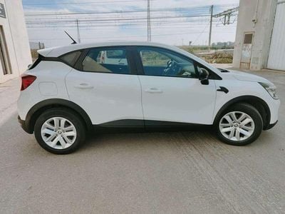 Usado Renault Captur Intens 101 CV (74 kW) 2022 Blanco SUV