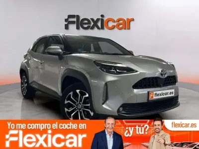 Usado Toyota Yaris Cross Active 116 CV (85 kW) 2022 Gris SUV