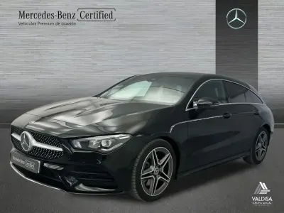 Usado Mercedes CLA200 AMG line 150 CV (110 kW) 2022 Negro Berlina