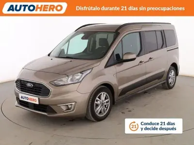 Usado Ford Grand Tourneo Connect Titanium 120 CV (88 kW) 2019 Amarillo Monovolumen