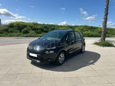 Usado Citroën C4 Picasso Live 120 CV (88 kW) 2016 Negro Monovolumen