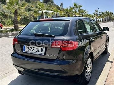 Usado Audi A3 Ambiente 140 CV (102 kW) 2011 Gris / plata Utilitario