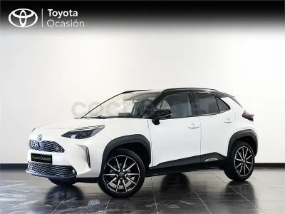Usado Toyota Yaris Cross Sport 130 CV (95 kW) 2025 Blanco SUV