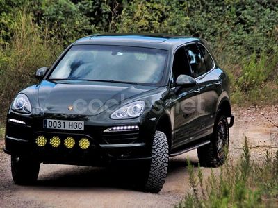 Verde Usado 2011 Porsche Cayenne SUV | 30.900 €