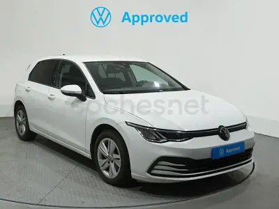 Usado VW Golf VIII Life 115 CV (84 kW) 2023 Blanco Berlina