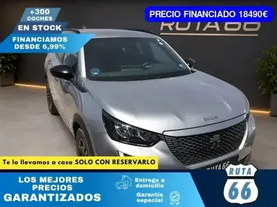 Usado Peugeot e-2008 Allure 100 kW (136 CV) 2023 Gris SUV