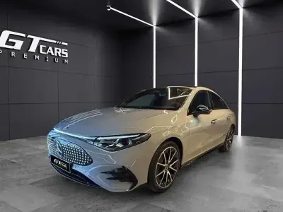 Usado Mercedes CLA 250+ AMG 200 kW (272 CV) 2025 Gris Berlina