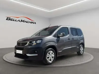 Usado Peugeot Rifter Active 110 CV (80 kW) 2020 Negro Monovolumen