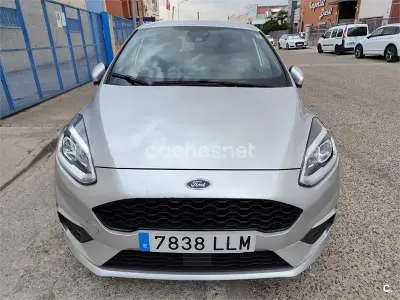Usado Ford Fiesta ST-Line 75 CV (55 kW) 2020 Gris / plata Utilitario