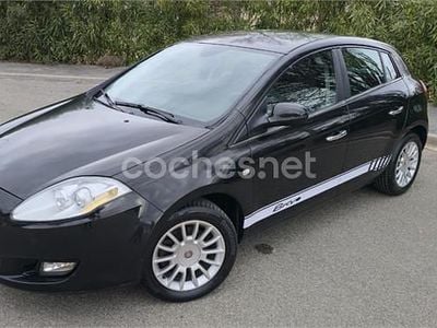 Usado Fiat Bravo Dynamic 120 CV (88 kW) 2007 Negro Utilitario